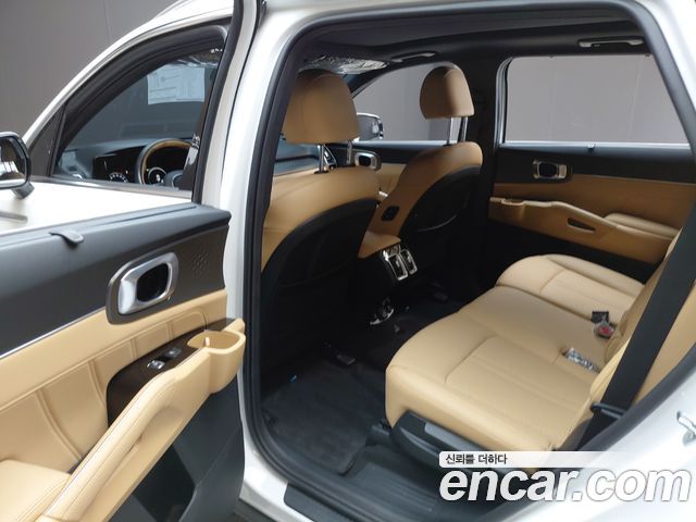 Kia Sorento 2023 — photo 18