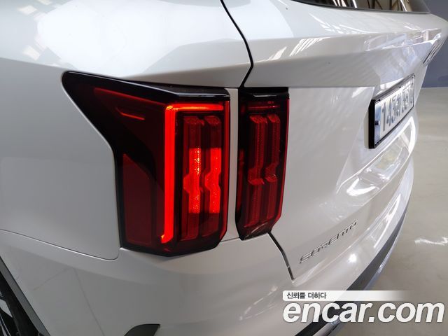 Kia Sorento 2023 — photo 9