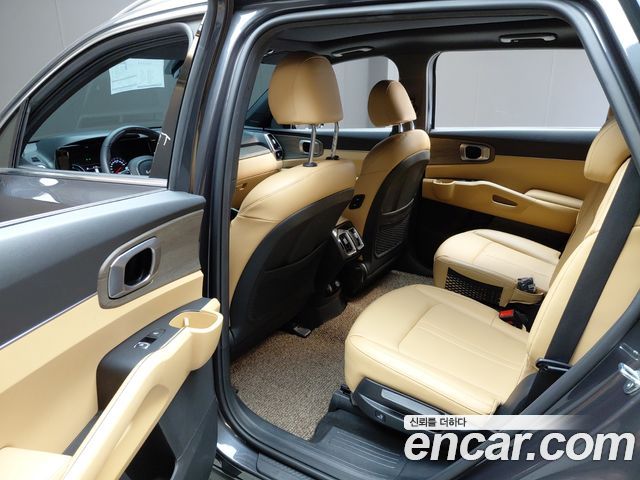 Kia Sorento 2023 — photo 18