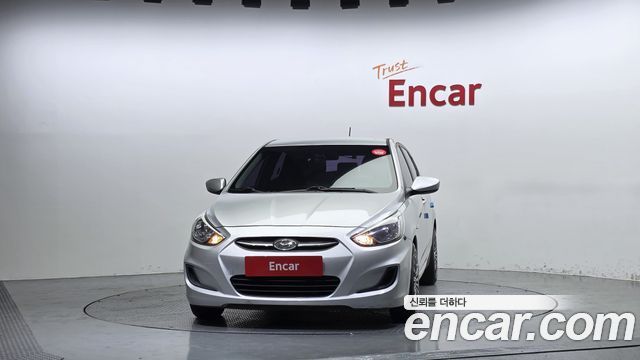 Hyundai Accent 2015 — photo 3