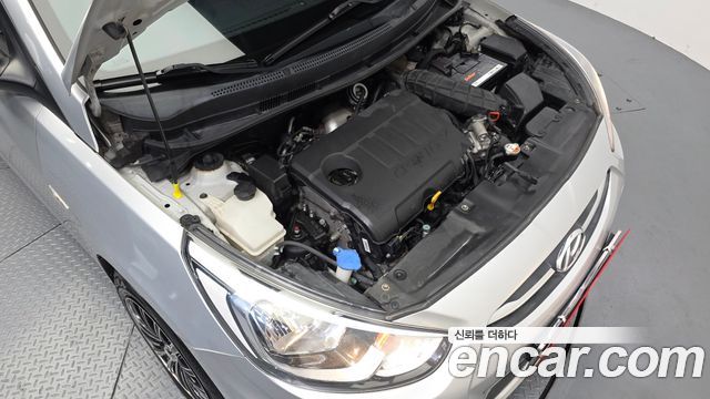Hyundai Accent 2015 — photo 6