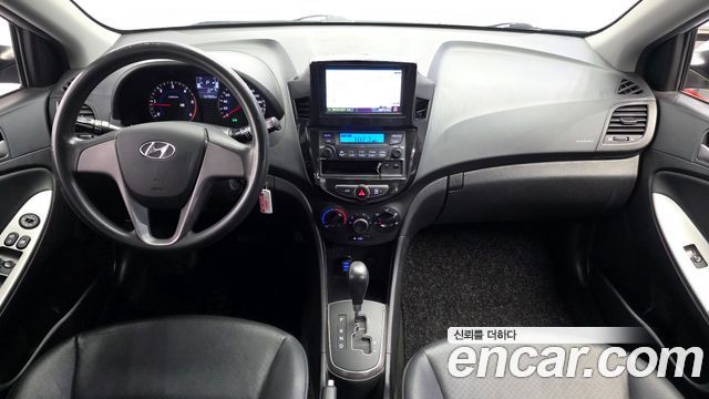 Hyundai Accent 2015 — photo 10