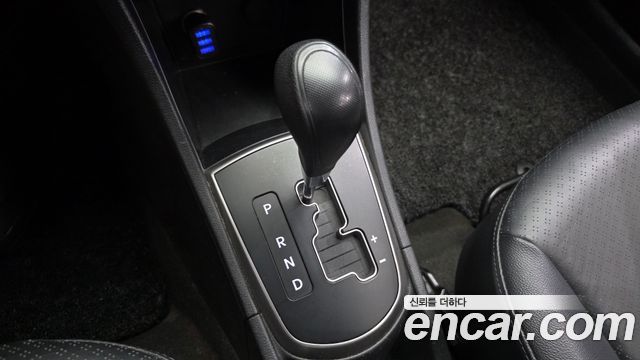 Hyundai Accent 2015 — photo 12