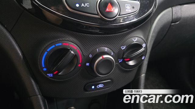 Hyundai Accent 2015 — photo 25
