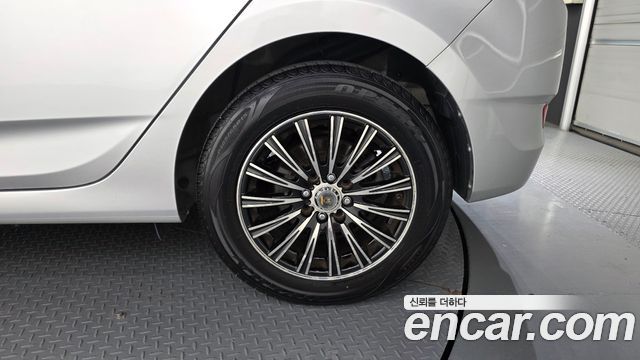 Hyundai Accent 2015 — photo 7