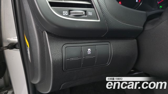 Hyundai Accent 2015 — photo 31