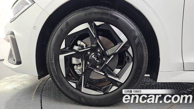 Kia K5 2025 — photo 5