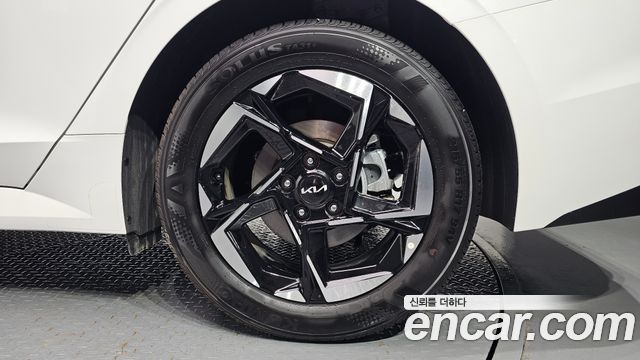 Kia K5 2025 — photo 7