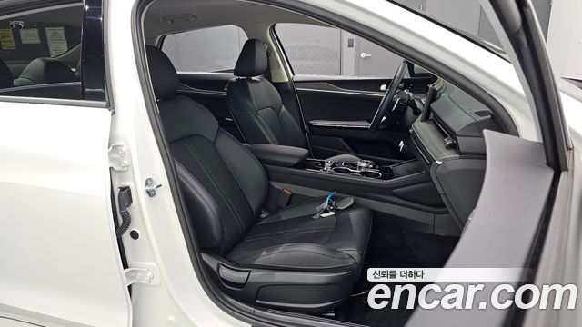 Kia K5 2025 — photo 16