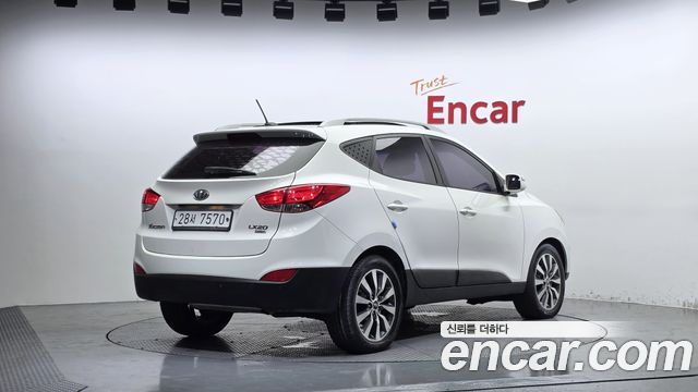 Hyundai Tucson 2011 — photo 2