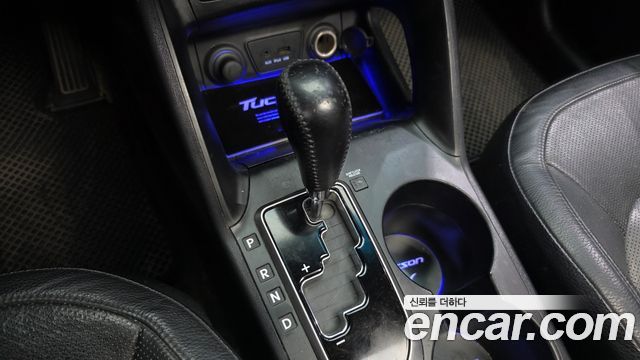 Hyundai Tucson 2011 — photo 9