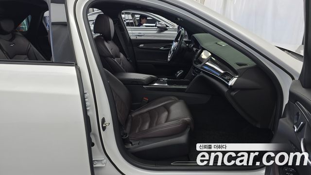 Cadillac CT6 2019 — photo 11