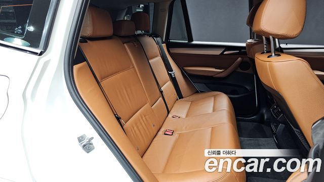 BMW X3 2017 — photo 11