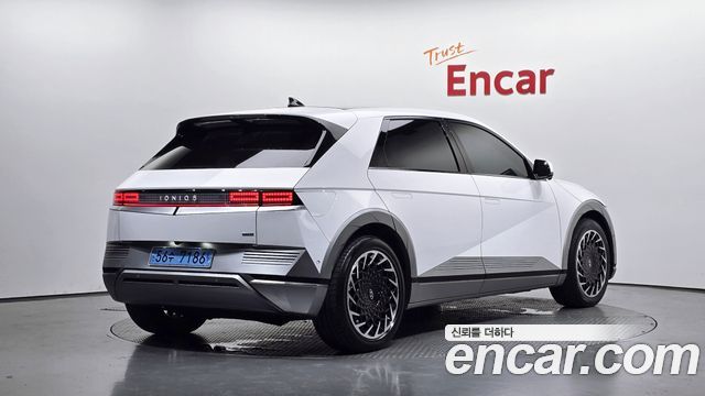 Hyundai Ioniq5 2022 — photo 2