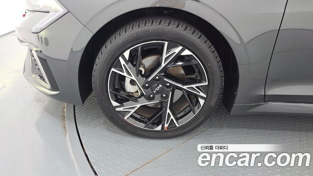 Kia K5 2025 — photo 5