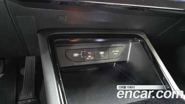 Kia K5 2025 — photo 28
