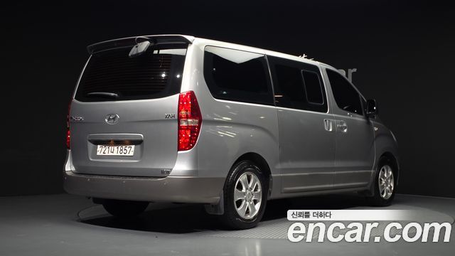 Hyundai Starex 2012 — photo 2