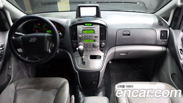 Hyundai Starex 2012 — photo 10