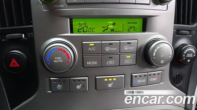 Hyundai Starex 2012 — photo 22