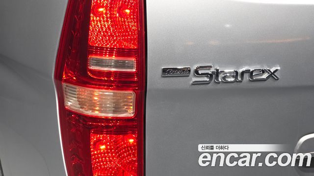 Hyundai Starex 2012 — photo 9