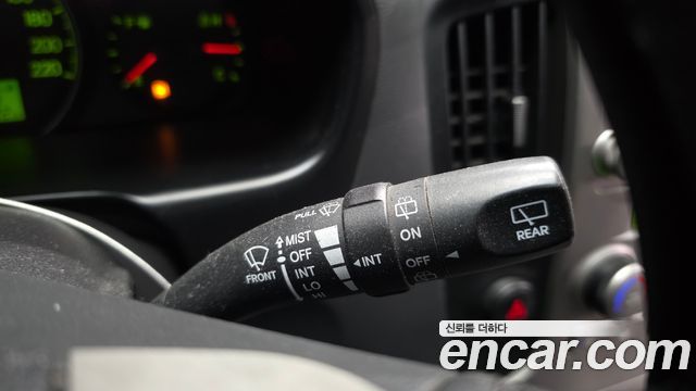 Hyundai Starex 2012 — photo 28