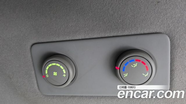 Hyundai Starex 2012 — photo 31