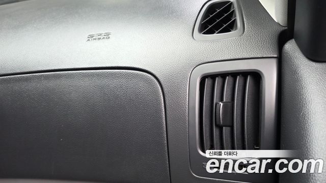 Hyundai Starex 2012 — photo 33