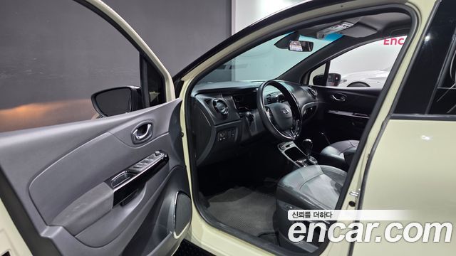 Renault Korea QM3 2015 — photo 10