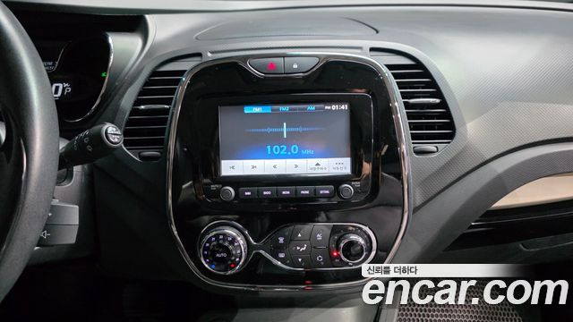 Renault Korea QM3 2015 — photo 16