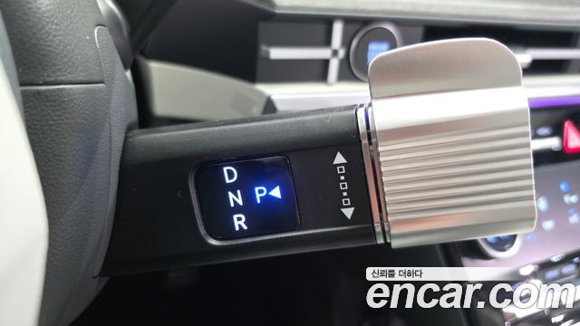 Hyundai Santafe 2024 — photo 12