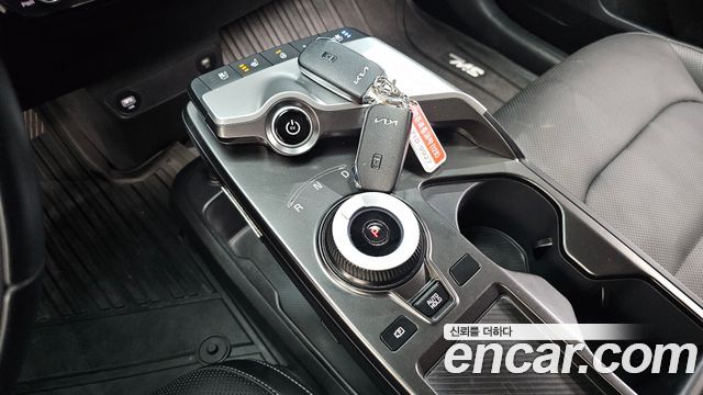Kia EV6 2022 — photo 12