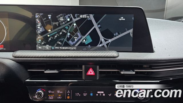 Kia EV6 2022 — photo 19