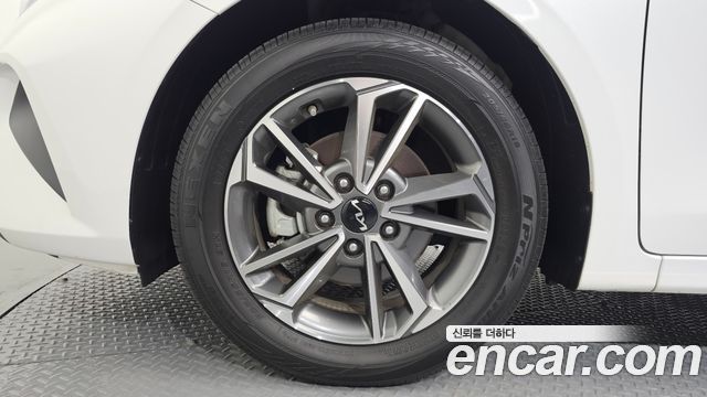 Kia K3 2024 — photo 5