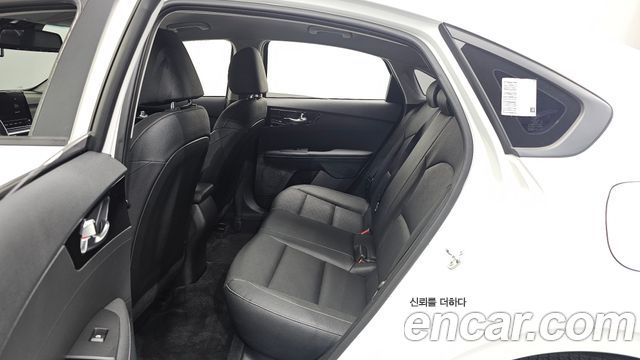 Kia K3 2024 — photo 18