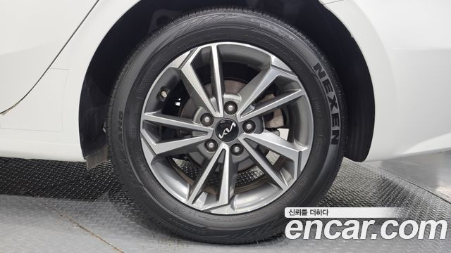 Kia K3 2024 — photo 7