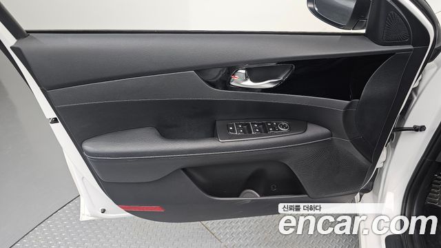 Kia K3 2024 — photo 14