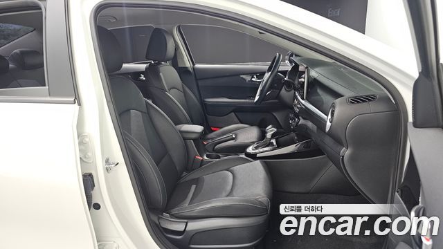 Kia K3 2024 — photo 16