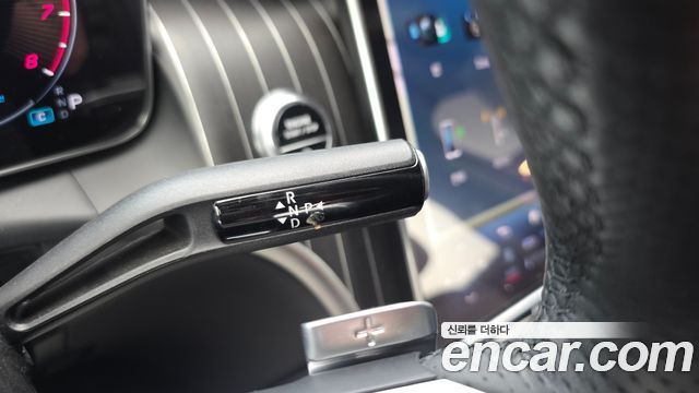 Mercedes-Benz GLC-Class 2024 — photo 12