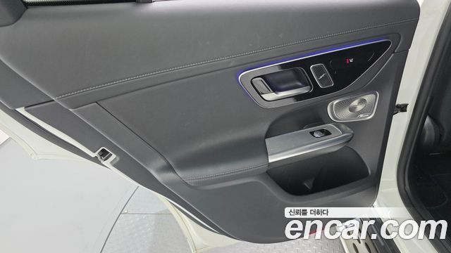 Mercedes-Benz GLC-Class 2024 — photo 15