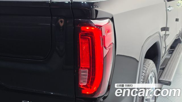 GMC Sierra 2024 — photo 9