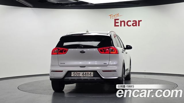 Kia Niro 2018 — photo 4