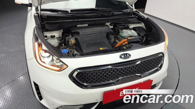 Kia Niro 2018 — photo 6