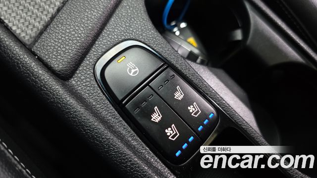 Kia Niro 2018 — photo 23