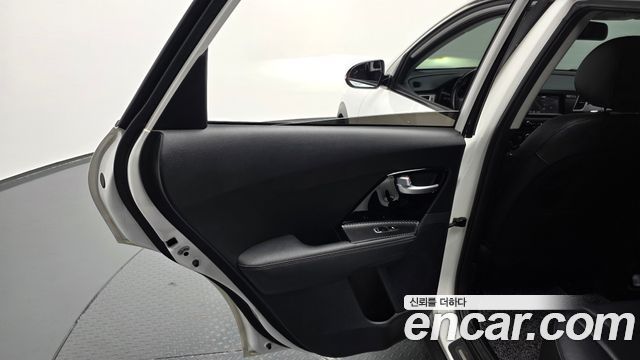 Kia Niro 2018 — photo 15