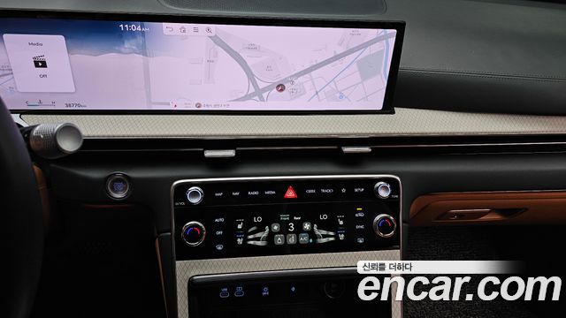 Genesis GV80 2024 — photo 13