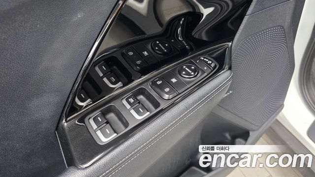 Kia Niro 2020 — photo 27