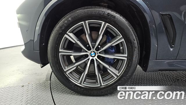 BMW X5 2021 — photo 5