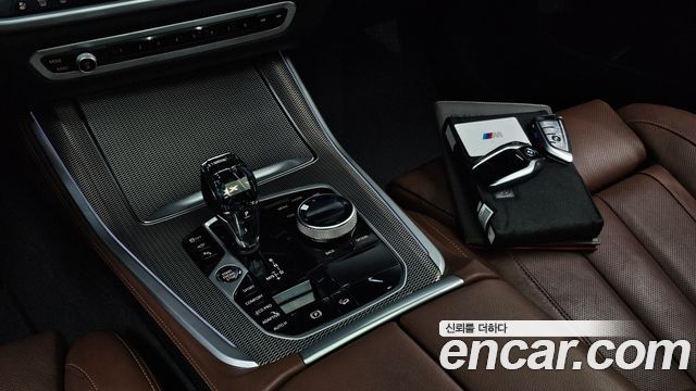 BMW X5 2021 — photo 9