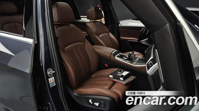 BMW X5 2021 — photo 10