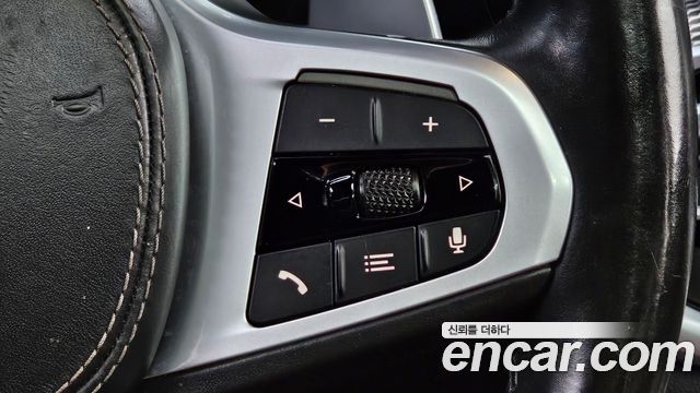BMW X5 2021 — photo 18